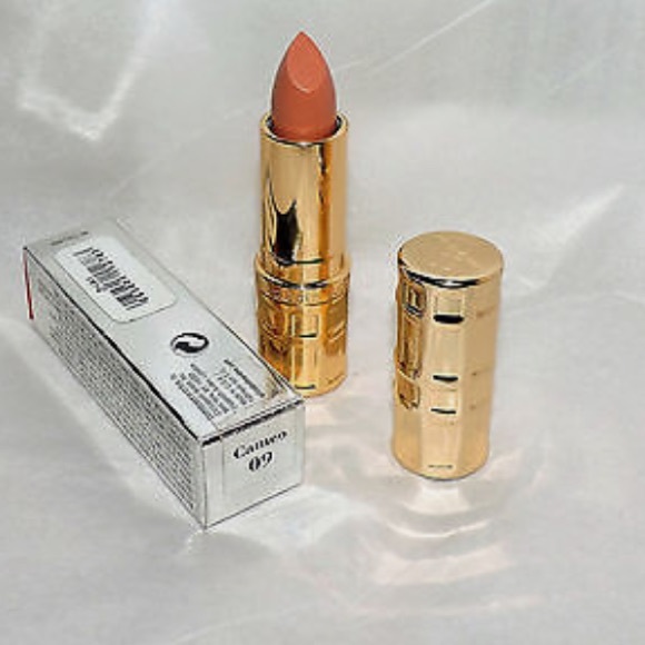 Elizabeth Arden Ceramide Lipstick - Picture 2 of 3